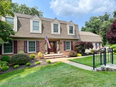 891 Church Ln, Middletown, NJ 07748