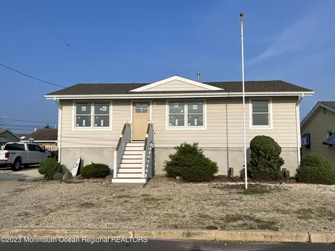 3218 Keith Ln, Lavallette, NJ 08735