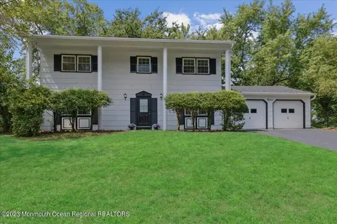 12 St Lawrence Way, Marlboro, NJ 07746