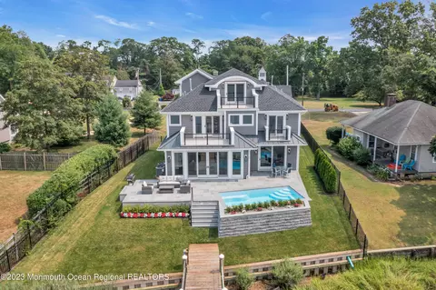 85 Horseneck Point Rd, Oceanport, NJ 07757