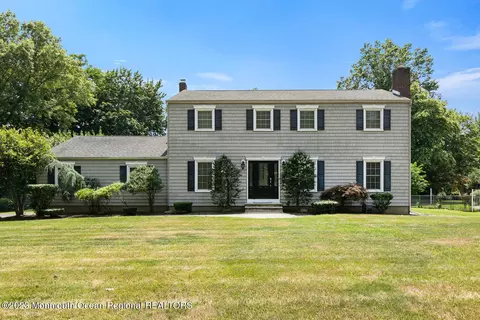 383 Oak Hill Rd, Red Bank, NJ 07701