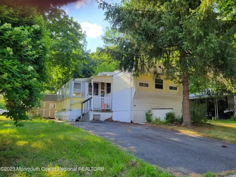 45 Antonia Dr, Jackson, NJ 08527