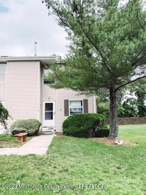 14 Vincent Ct, Little Egg Harbor, NJ 08087