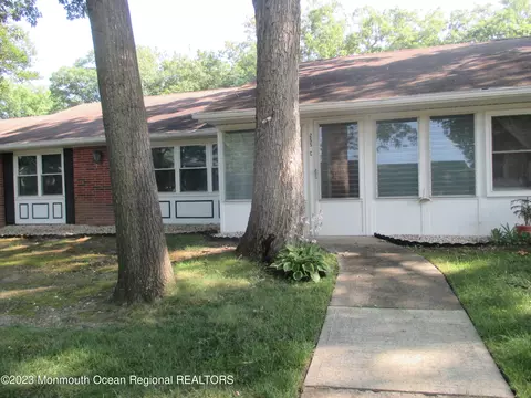 255 Jefferson Ct # c, Lakewood, NJ 08701