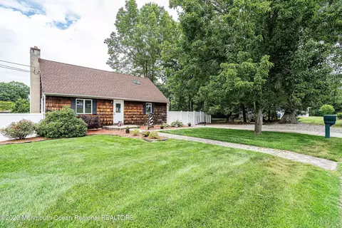 1701 11th Ave, Toms River, NJ 08757