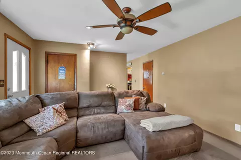 891 Stapleton Ave, Brick, NJ 08723 photo 11