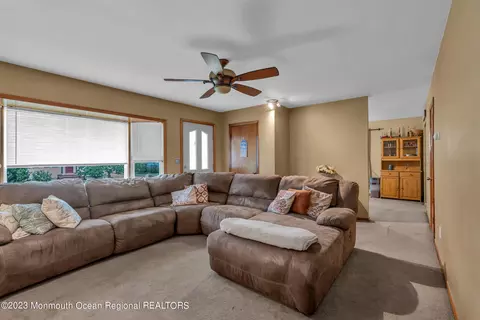 891 Stapleton Ave, Brick, NJ 08723 photo 10