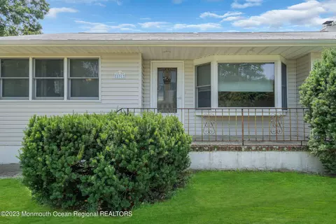 891 Stapleton Ave, Brick, NJ 08723 photo 4