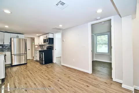 7 Oak St, Waretown, NJ 08758 photo 8