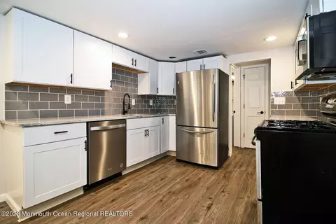 7 Oak St, Waretown, NJ 08758 photo 12