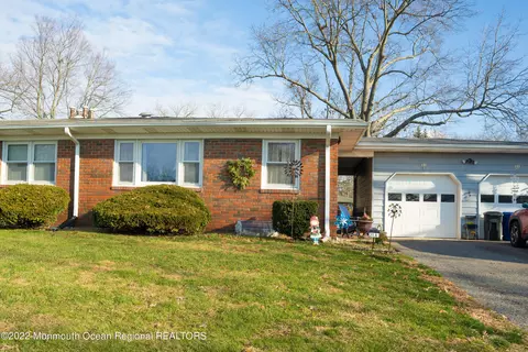 31 Court C # b, Brick, NJ 08724