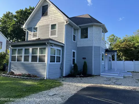 133 Brook St, Barnegat, NJ 08005