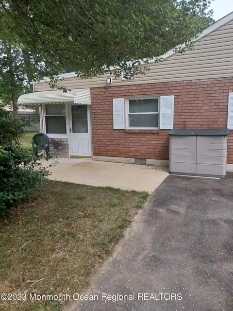 8 Chestnut St # c, Toms River, NJ 08755