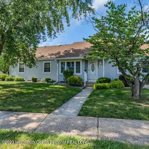 137 Halden Strasse # B, Freehold, NJ 07728