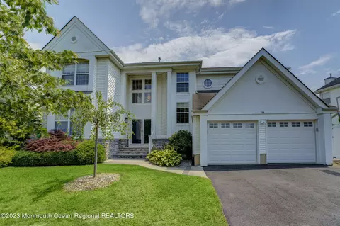 10 Hauser Ln, Old Bridge, NJ 08857