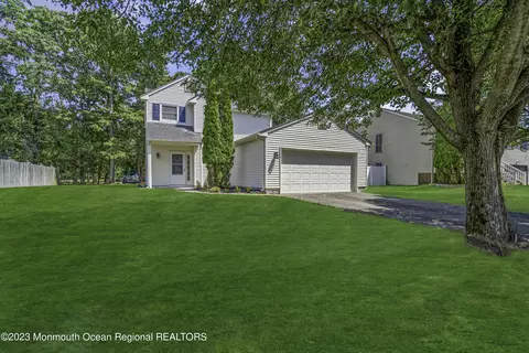 3 Sami Dr, Howell, NJ 07731 photo 5