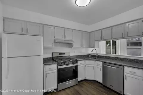 3 Sami Dr, Howell, NJ 07731 photo 13