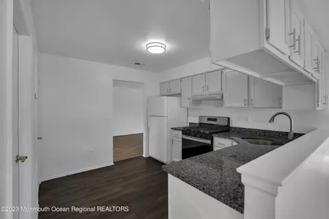 3 Sami Dr, Howell, NJ 07731 photo 12
