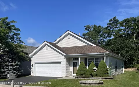 70 Sandpiper Rd, Barnegat, NJ 08005