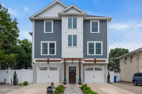 21 Pine Tree Rd, Toms River, NJ 08753