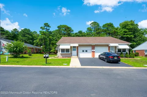 73 Hudson Pkwy #A, Manchester, NJ 08759