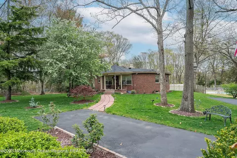 655 Burke Rd, Jackson, NJ 08527
