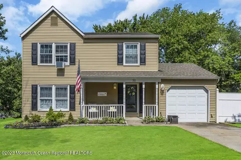 30 Bunker Hill Dr, Howell, NJ 07731