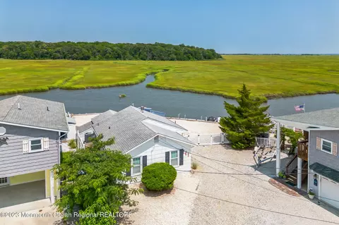 143 E Sail Dr, Little Egg Harbor, NJ 08087