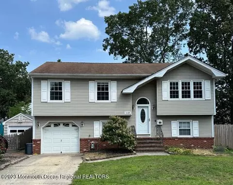 1110 Curtis Ave, Point Pleasant, NJ 08742