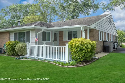 12 Blue Jay St # C, Manchester, NJ 08759