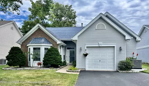90 Butler Ave, Bayville, NJ 08721