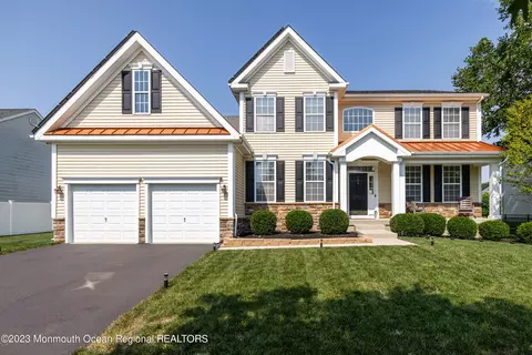 2 Homestead Dr, Pemberton, NJ 08068