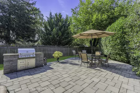 43 E River Rd, Rumson, NJ 07760 photo 4