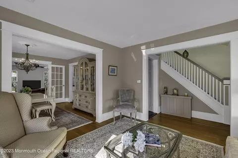 43 E River Rd, Rumson, NJ 07760 photo 9