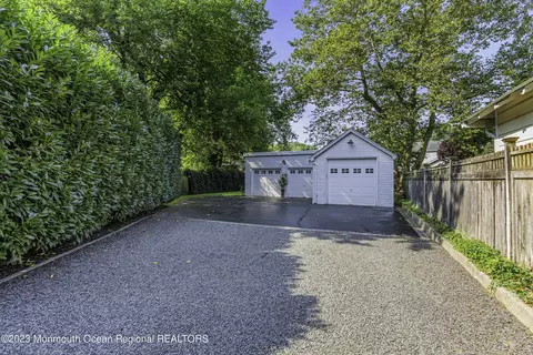 43 E River Rd, Rumson, NJ 07760 photo 5