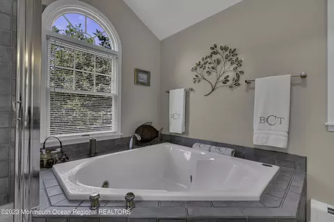 43 E River Rd, Rumson, NJ 07760 photo 21