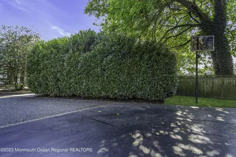 43 E River Rd, Rumson, NJ 07760 photo 32