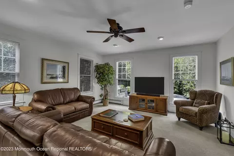 43 E River Rd, Rumson, NJ 07760 photo 17