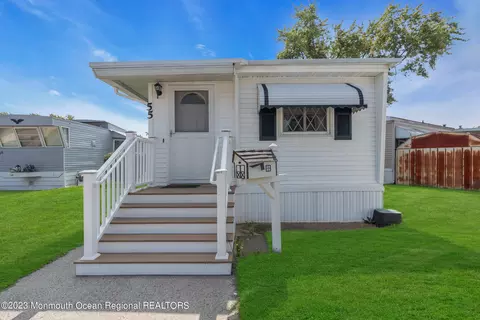 55 Bayshore Mobile Mnr, Hazlet, NJ 07730