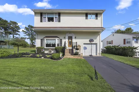 808 Stamford Dr, Neptune City, NJ 07753