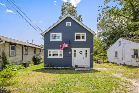 216 Elizabeth Ave, Toms River, NJ 08753
