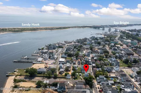 12 5th St, Highlands, NJ 07732