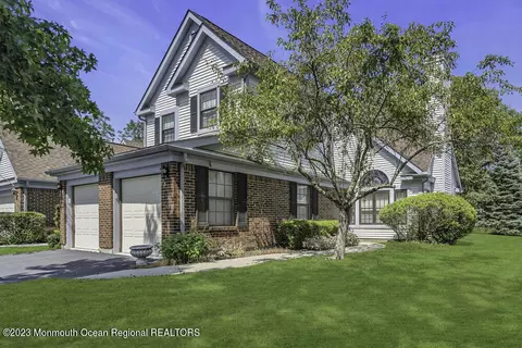 178 Old Orchard Ln, Ocean, NJ 07712