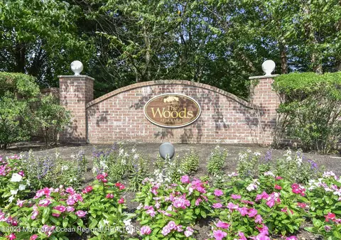 34 Banyan Blvd, Holmdel, NJ 07733