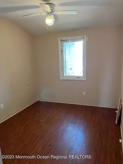59 Oregon Ave, Waretown, NJ 08758 photo 4