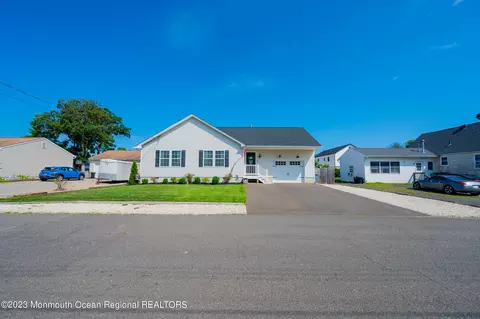 45 Southwind Dr, Waretown, NJ 08758 photo 2