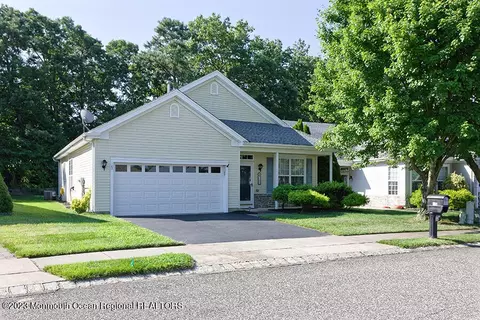 103 Robin Ln, Barnegat, NJ 08005