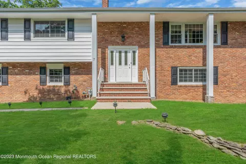 7 Devon Rd, Middletown, NJ 07748 photo 2