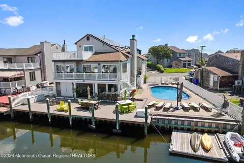 17 Toronto Dr, Brick, NJ 08723