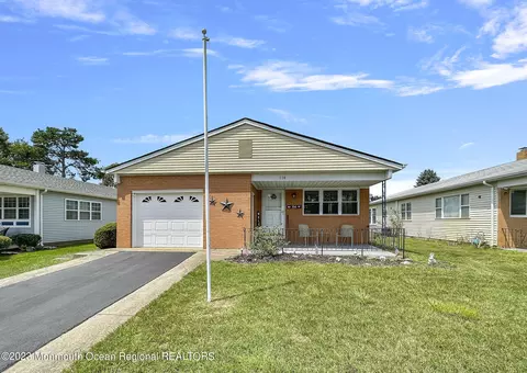 114 Freeport Blvd, Toms River, NJ 08757